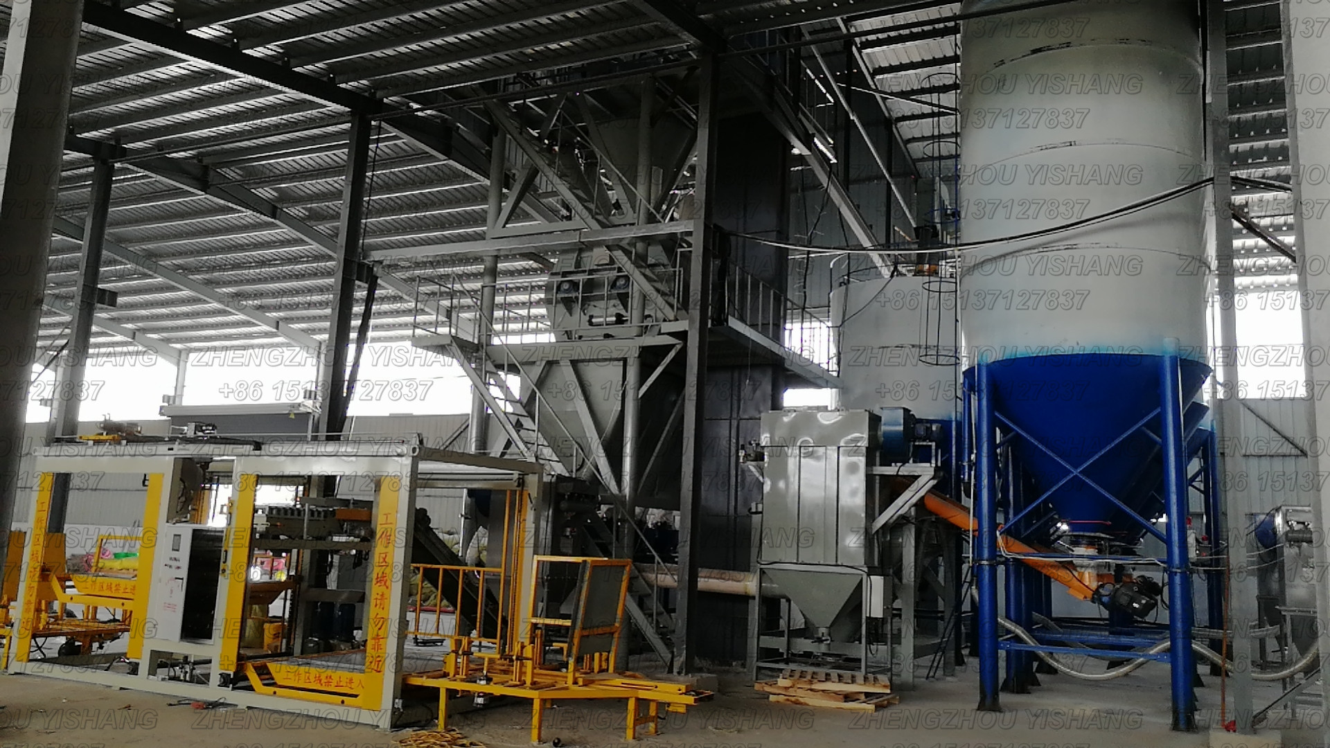 Automatic dry mortar mixing plant