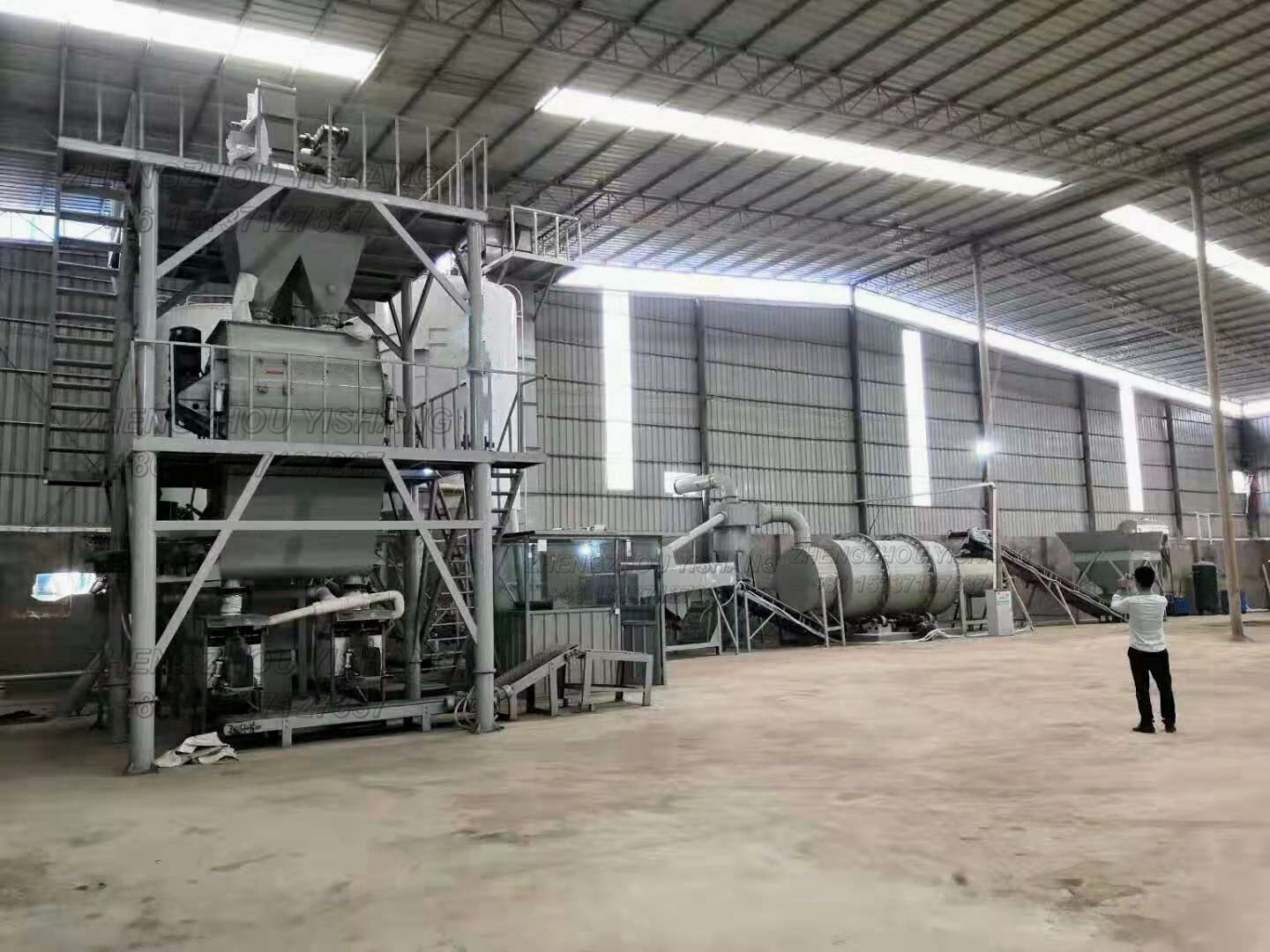 Automatic dry powder mortar production line